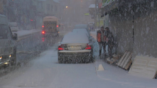 İstanbul'da kar yağışı başladı